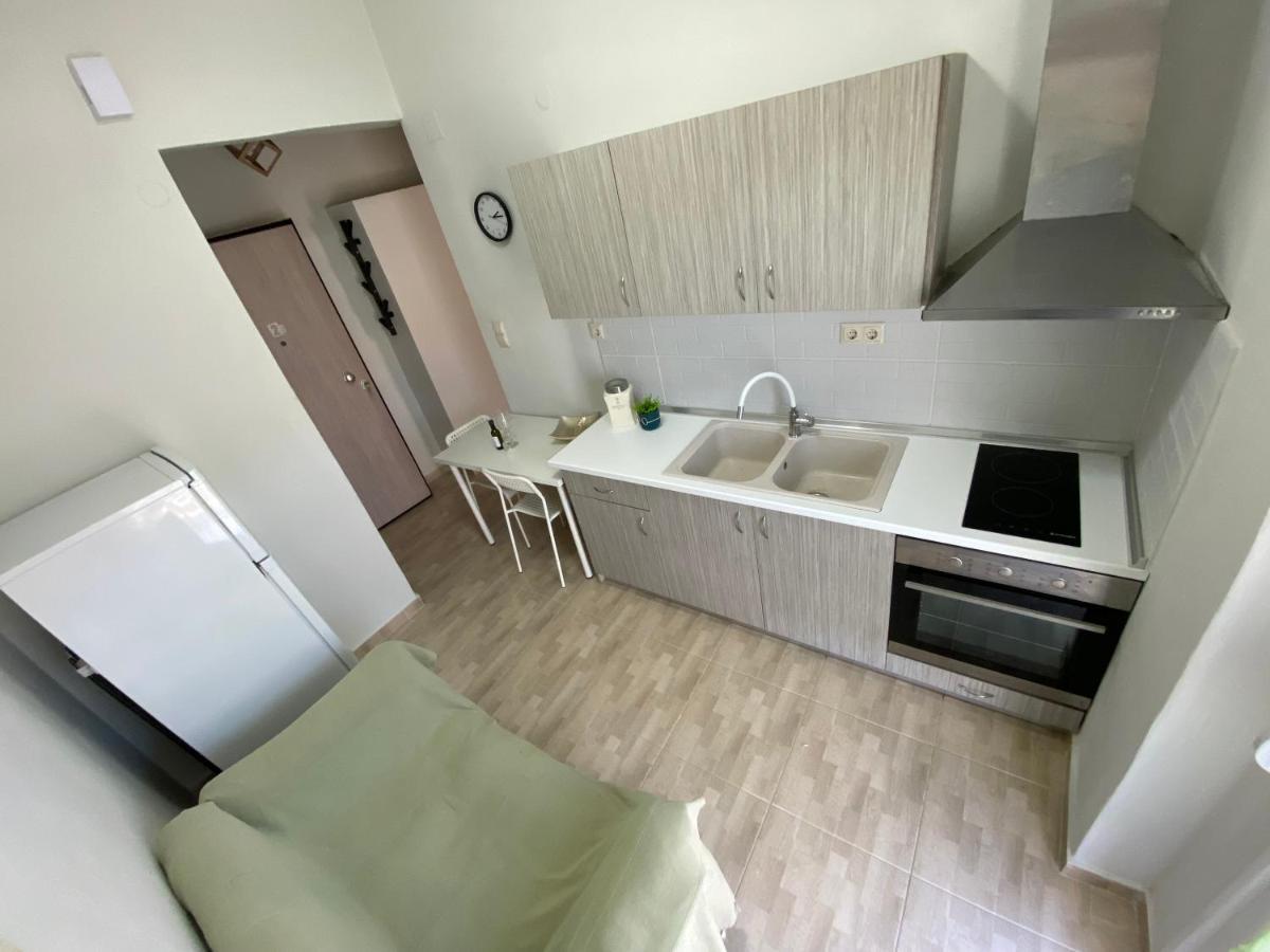 Apartment Kalliani House Kiki *